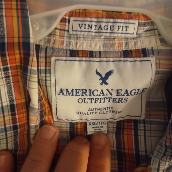 American Eagle men's XXL short sleeve vintage fit with some pearl snaps - Picture 2 of 4